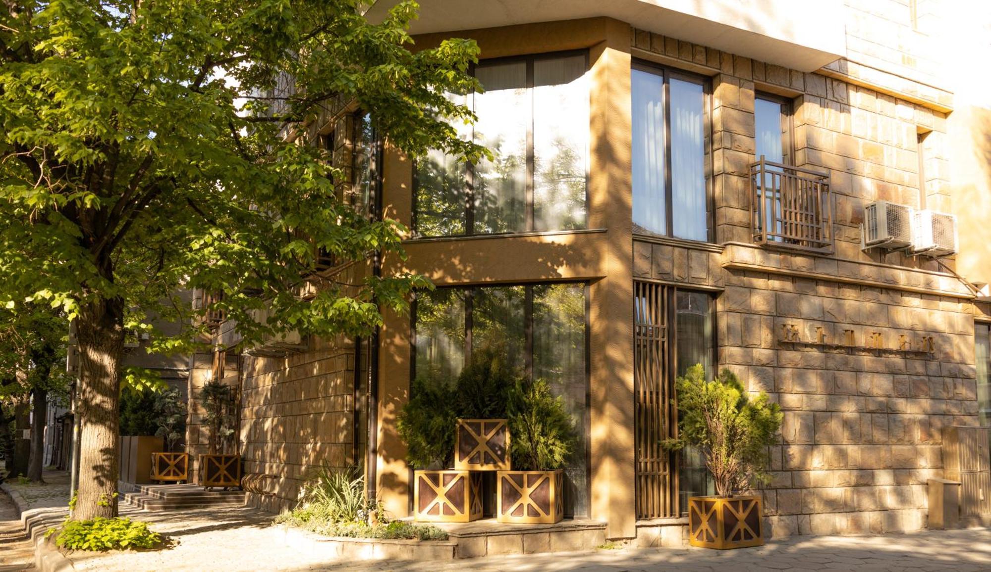 Apartamento Hidden Bank: Digger'S Dream Plovdiv Exterior foto